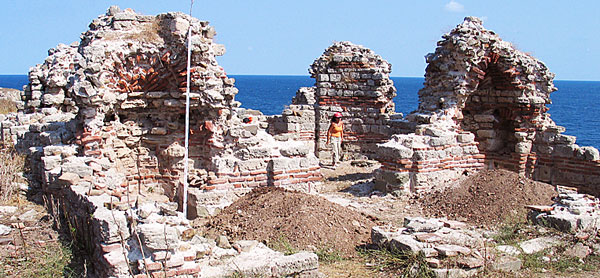 Останки церкви Святой Богородицы Калеопсы 