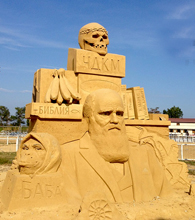песчаные скульптуры Бургас 2013 - Дарвин